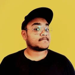 اشکان زمانلو 